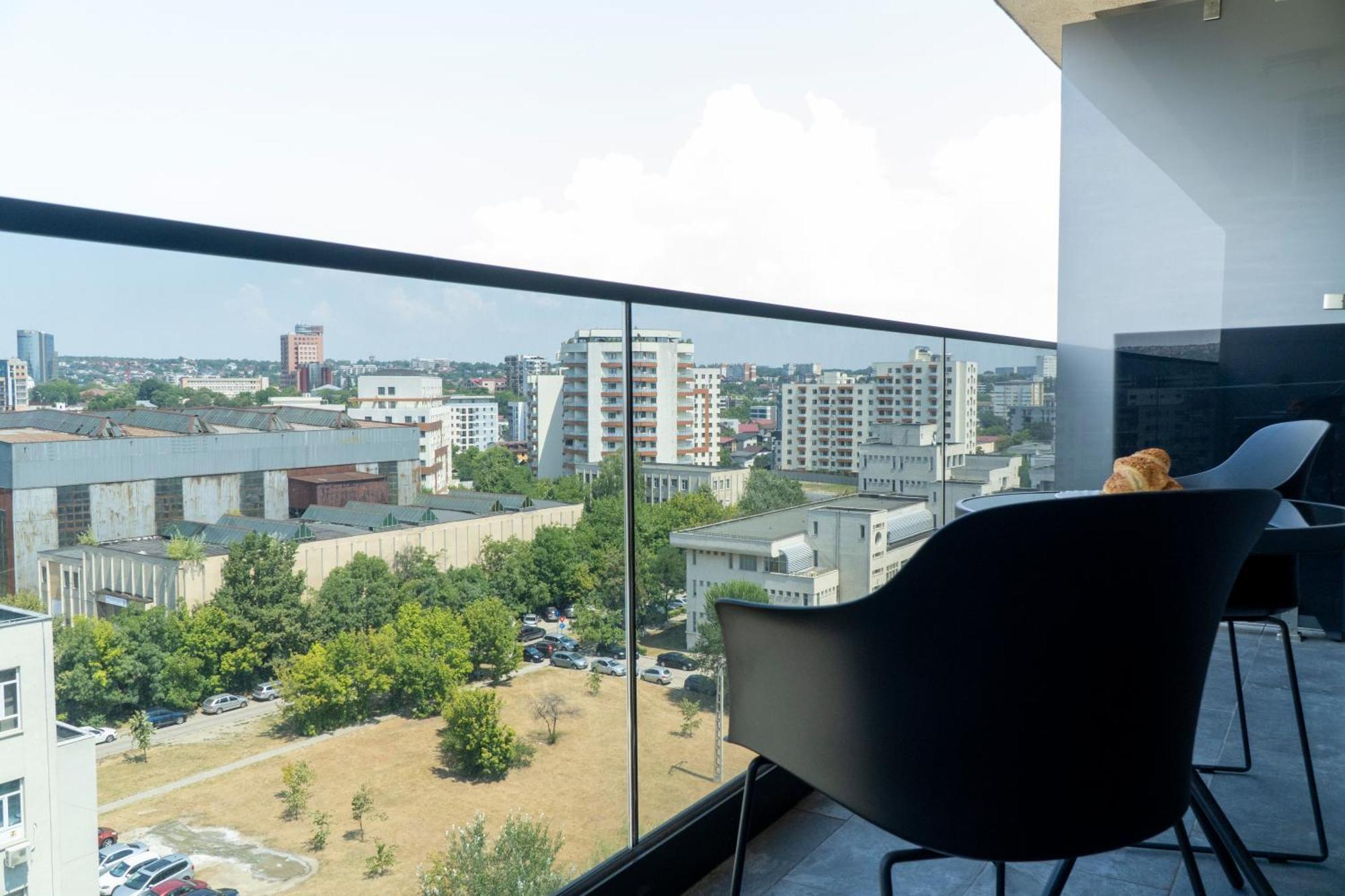 Center Apartment Palas Mall View Iasi Bagian luar foto