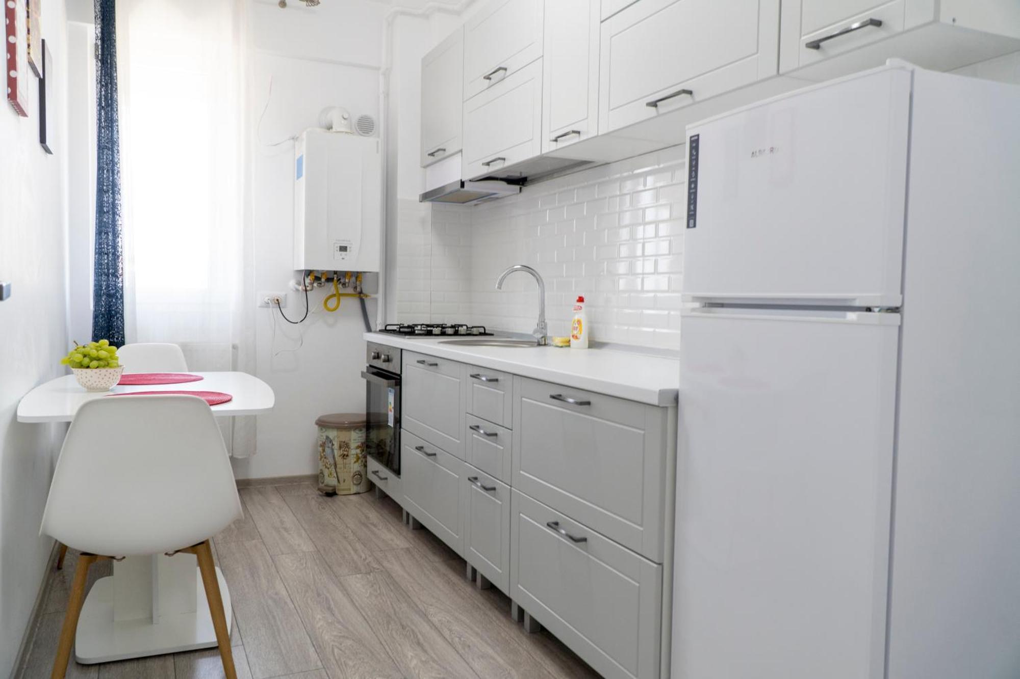 Center Apartment Palas Mall View Iasi Bagian luar foto