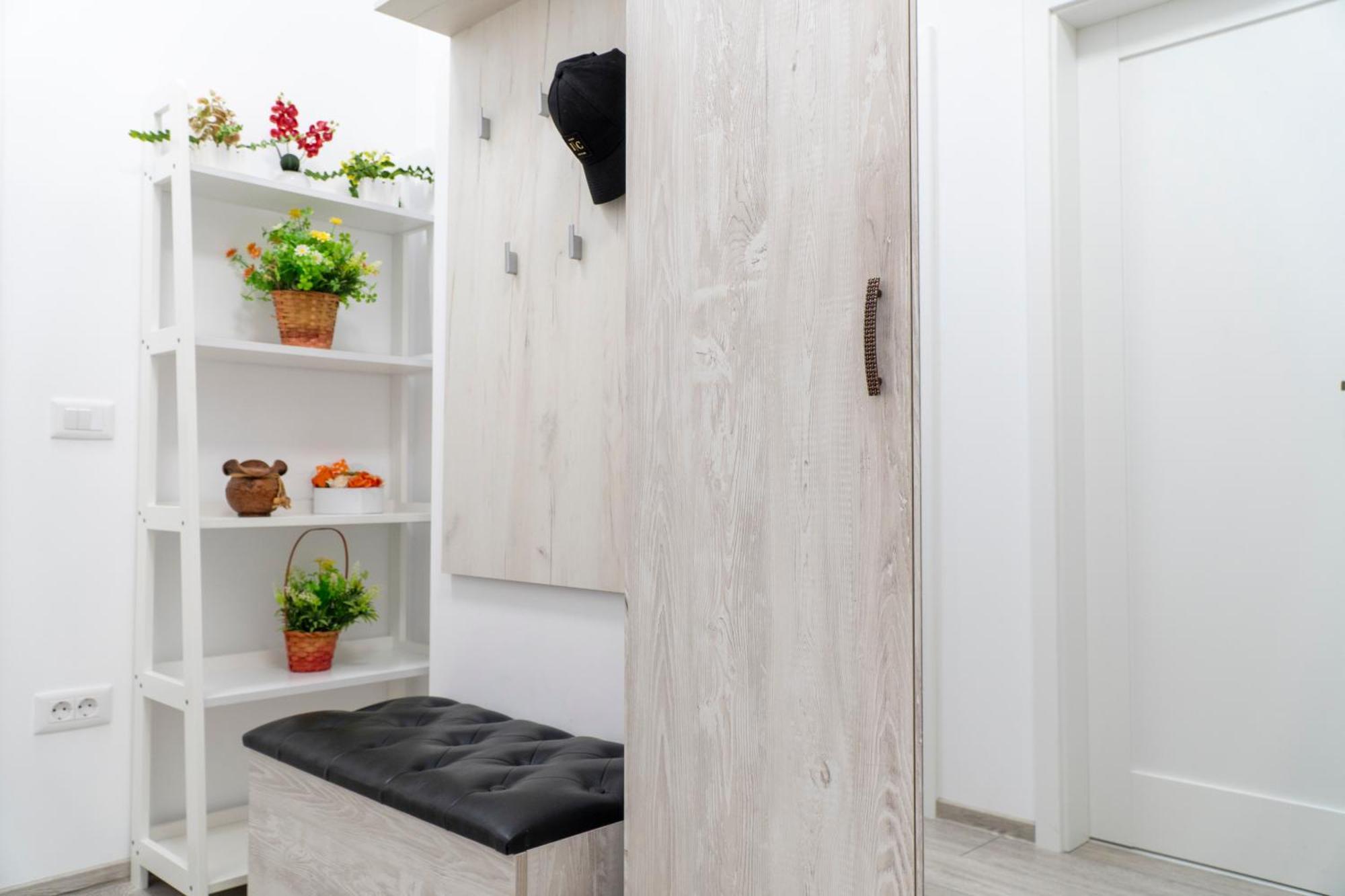 Center Apartment Palas Mall View Iasi Bagian luar foto