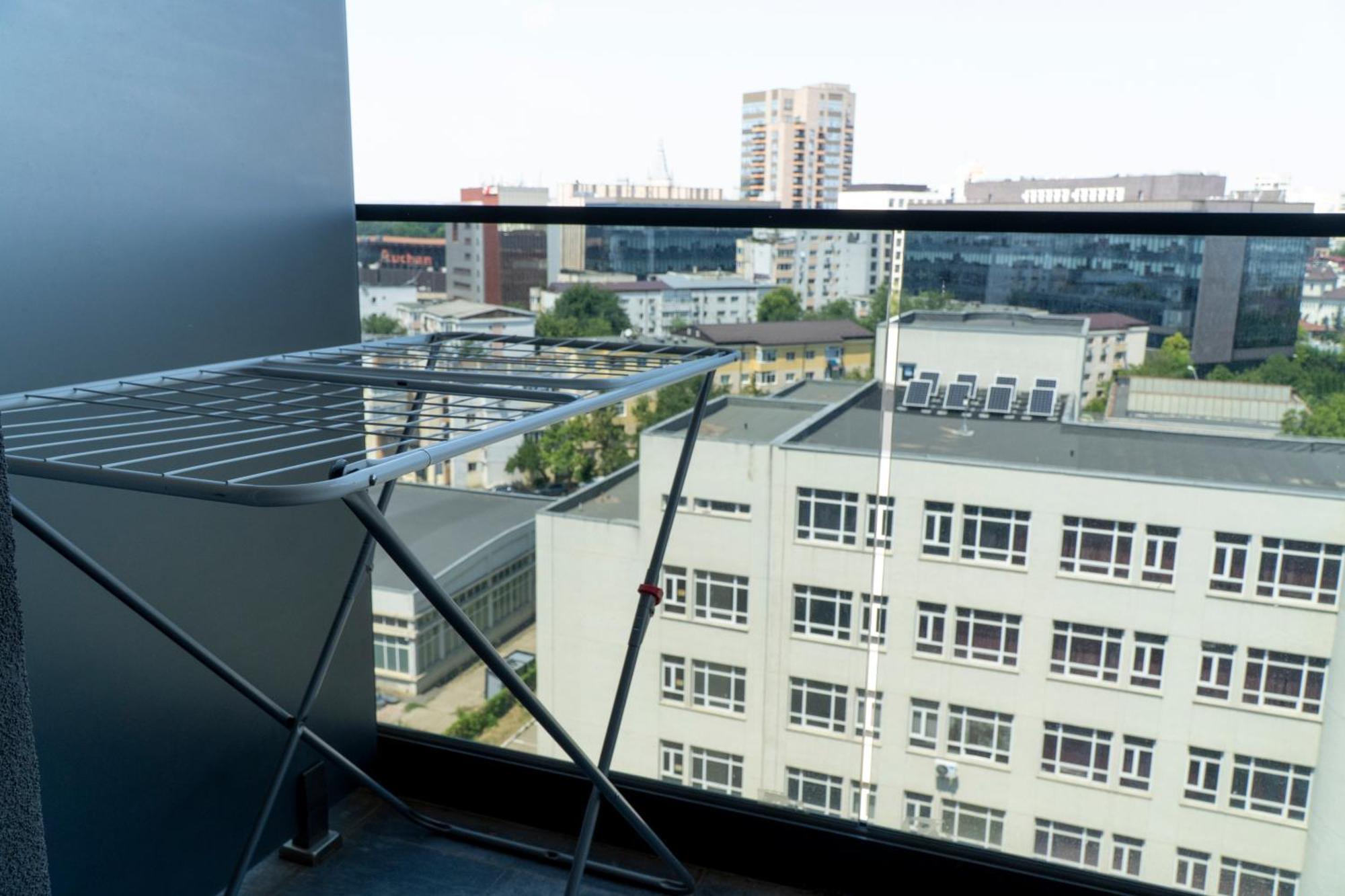 Center Apartment Palas Mall View Iasi Bagian luar foto